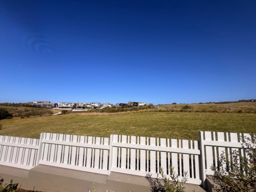 4 Bedroom Property for Sale in Oubaai Western Cape